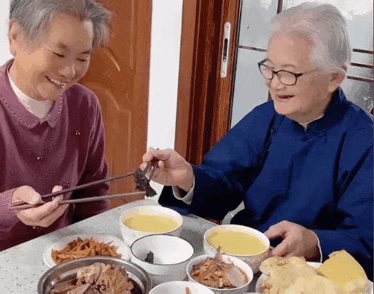 Tan chảy trước cụ bà 95 tuổi: Sống 1 mình bình yên, không làm gánh nặng cho con cháu Tan chảy trước cụ bà 95 tuổi: Sống 1 mình bình yên, không làm gánh nặng cho con cháu