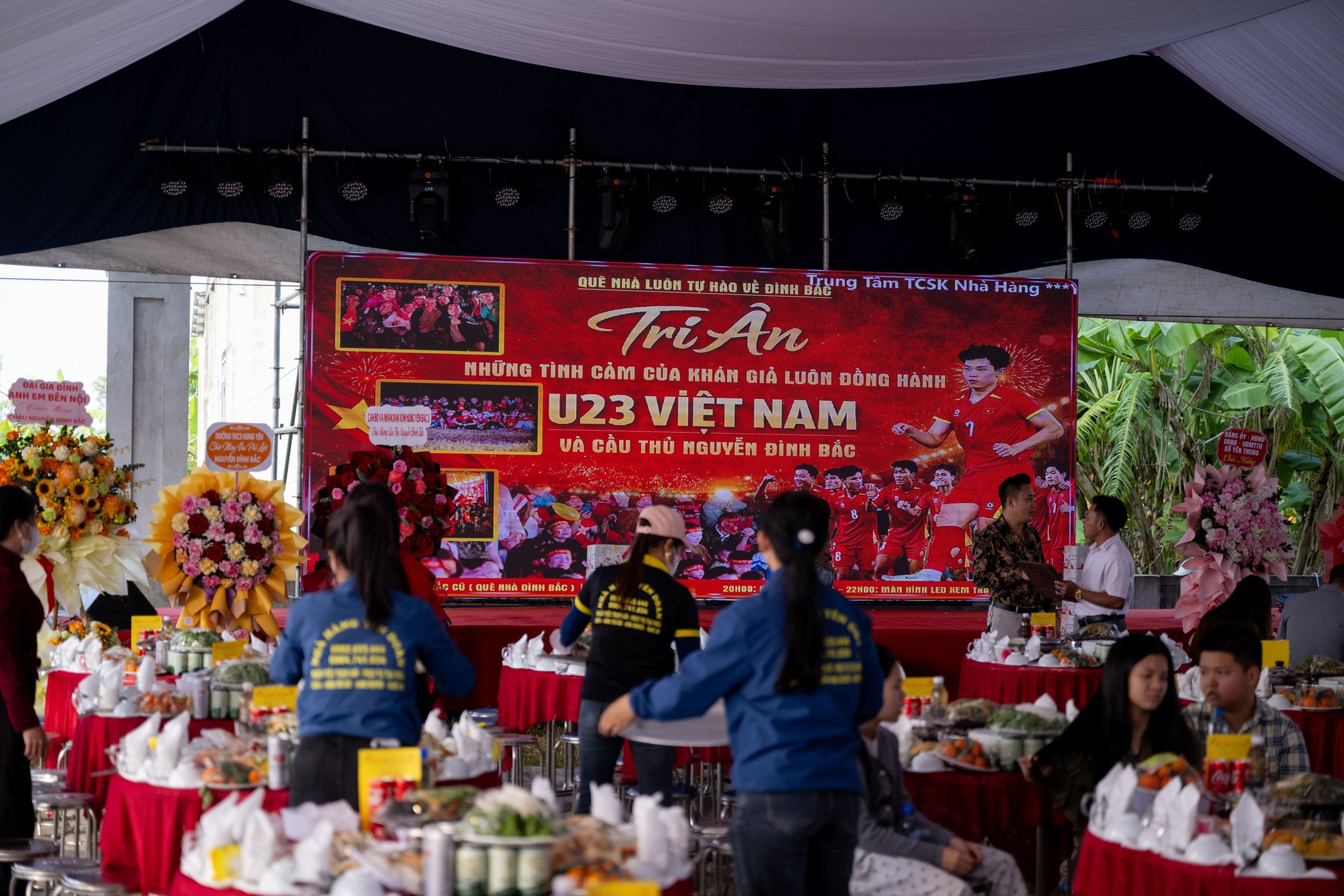 180 mâm cỗ nhà Đình Bắc hôm nay