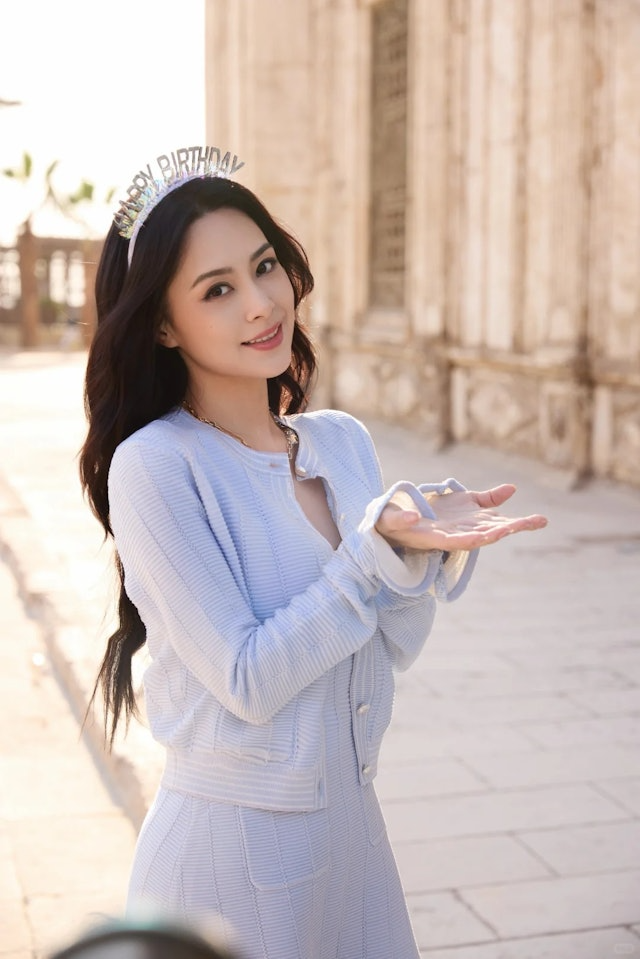 Đây thực sự là Chung Hân Đồng hậu phát tướng gây sốc, đột ngột tăng đến 75 kg