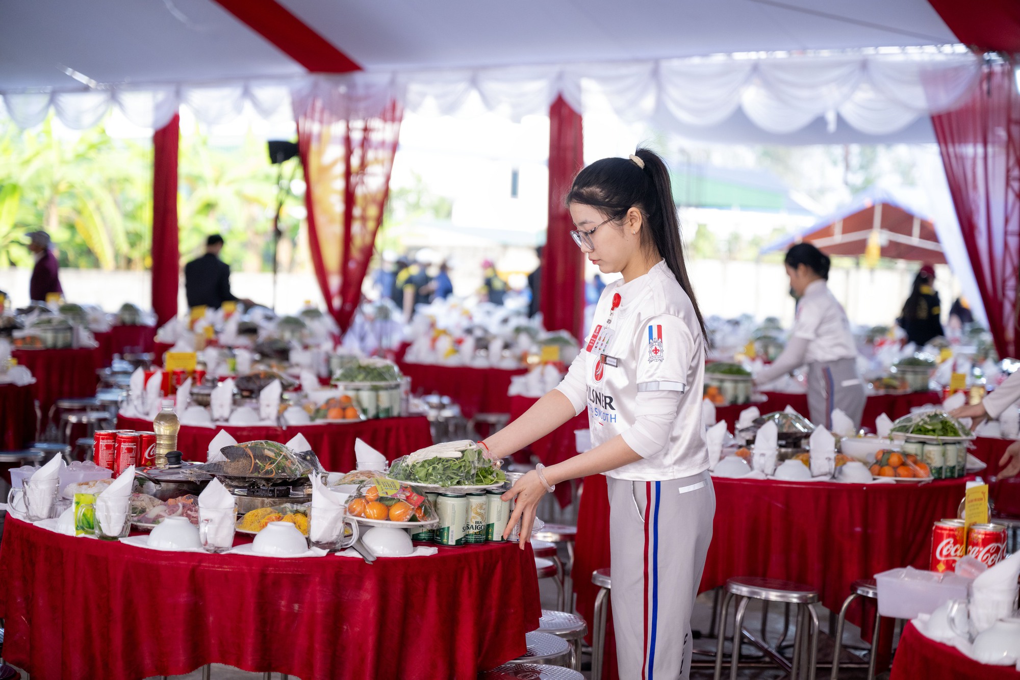 180 mâm cỗ nhà Đình Bắc hôm nay