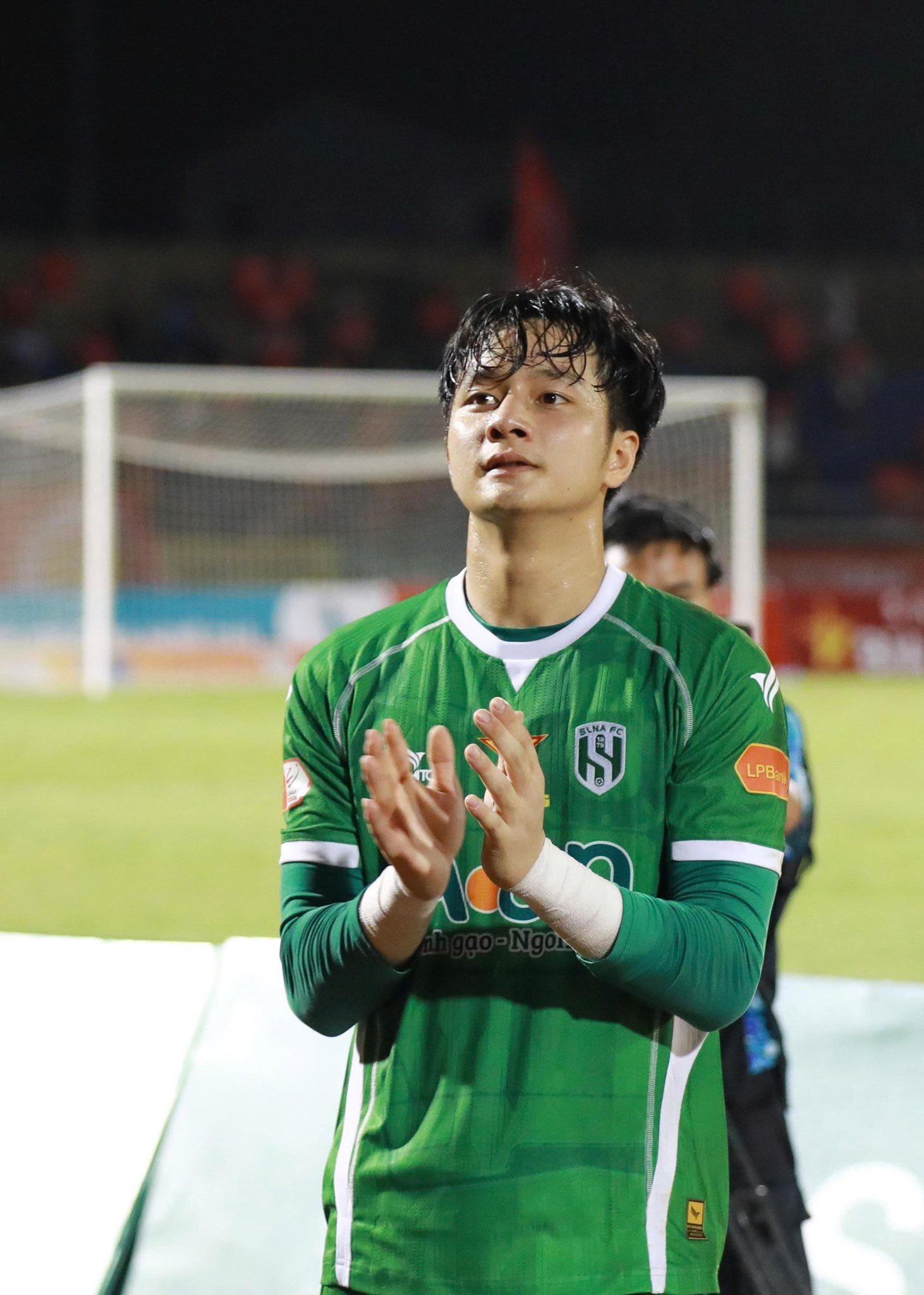 Đọ visual 2 thủ môn hotboy U23 Việt Nam Cao Văn Bình - Trần Trung Kiên: Bùi Tiến Dũng cũng phải khen nức nở