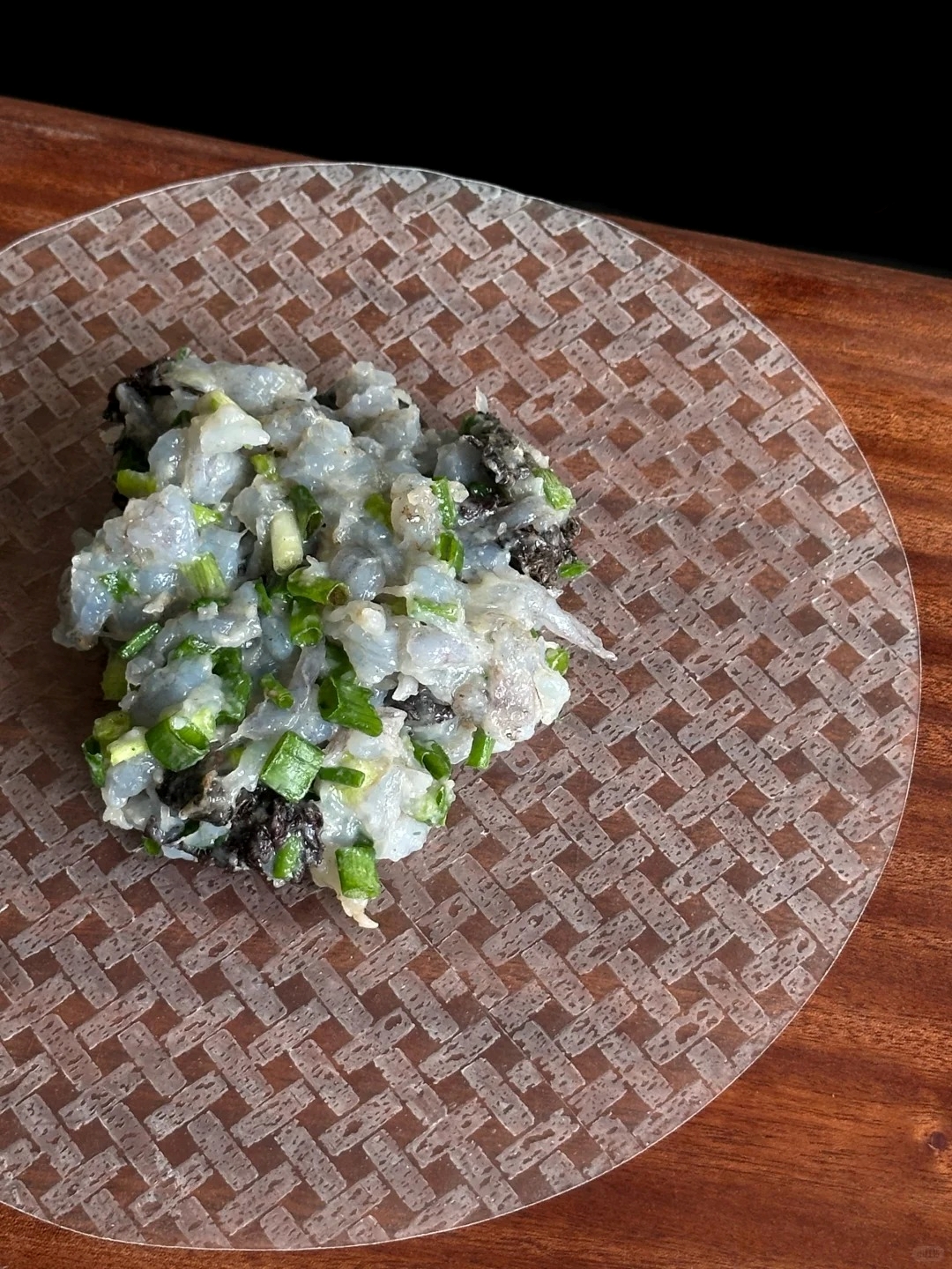 Đừng chỉ dùng cuốn nem, mang bánh tráng Việt làm theo cách này đảm bảo cả nhà tranh nhau gắp vì quá ngon Đừng chỉ dùng cuốn nem, mang bánh tráng Việt làm theo cách này đảm bảo cả nhà tranh nhau gắp vì quá ngon