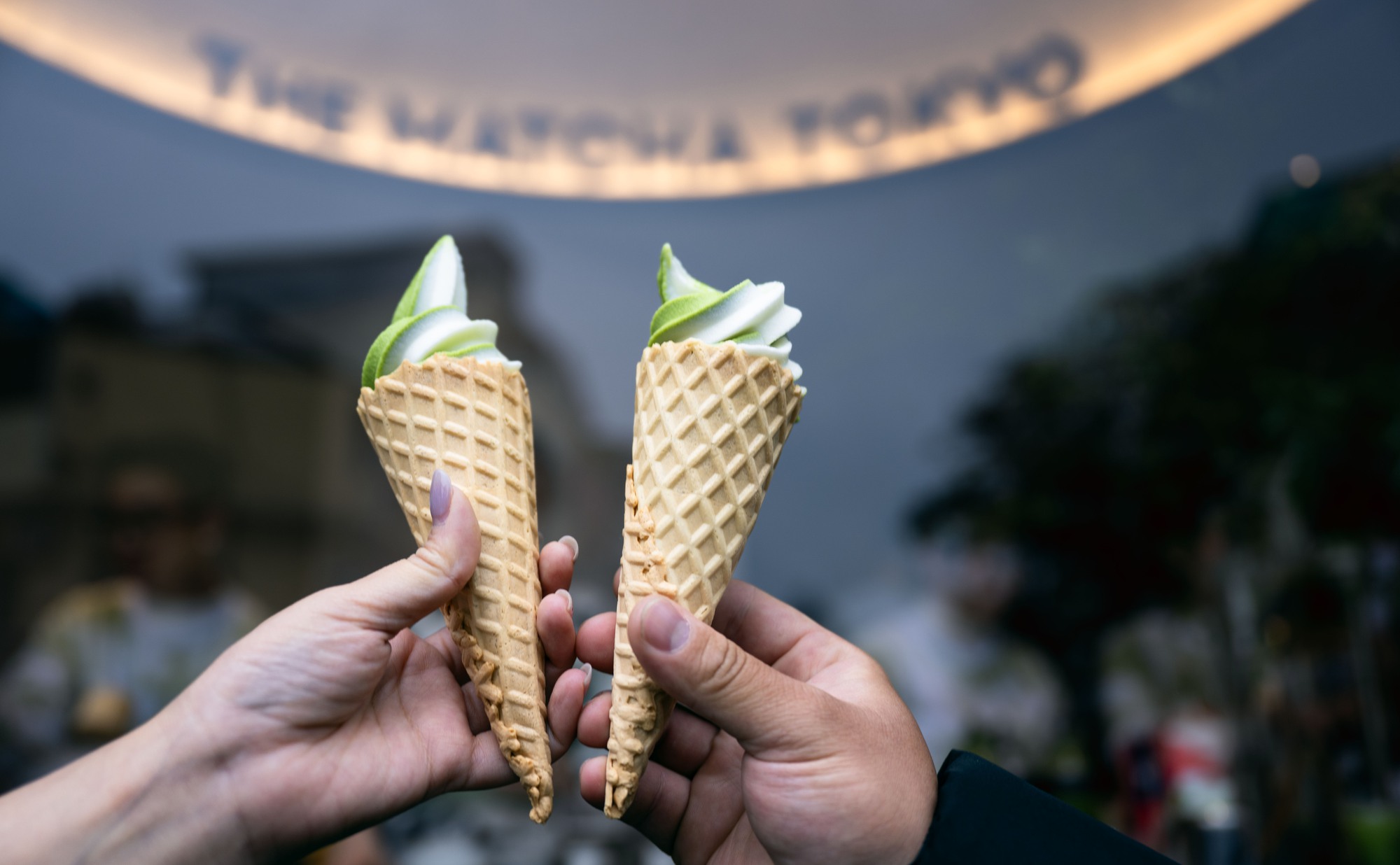 Hà Nội: Dân tình chầu chực xếp hàng mua ly matcha đắt nhất Nhật Bản bất chấp trời rét Hà Nội: Dân tình chầu chực xếp hàng mua ly matcha đắt nhất Nhật Bản bất chấp trời rét