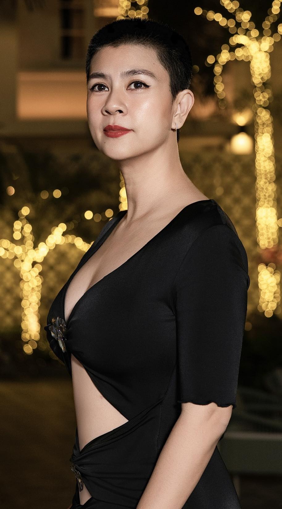 "Nữ hoàng phòng vé" một thời: Từ bán xôi vỉa hè đến chủ chuỗi nhà hàng sang trọng, U50 đột ngột thay đổi