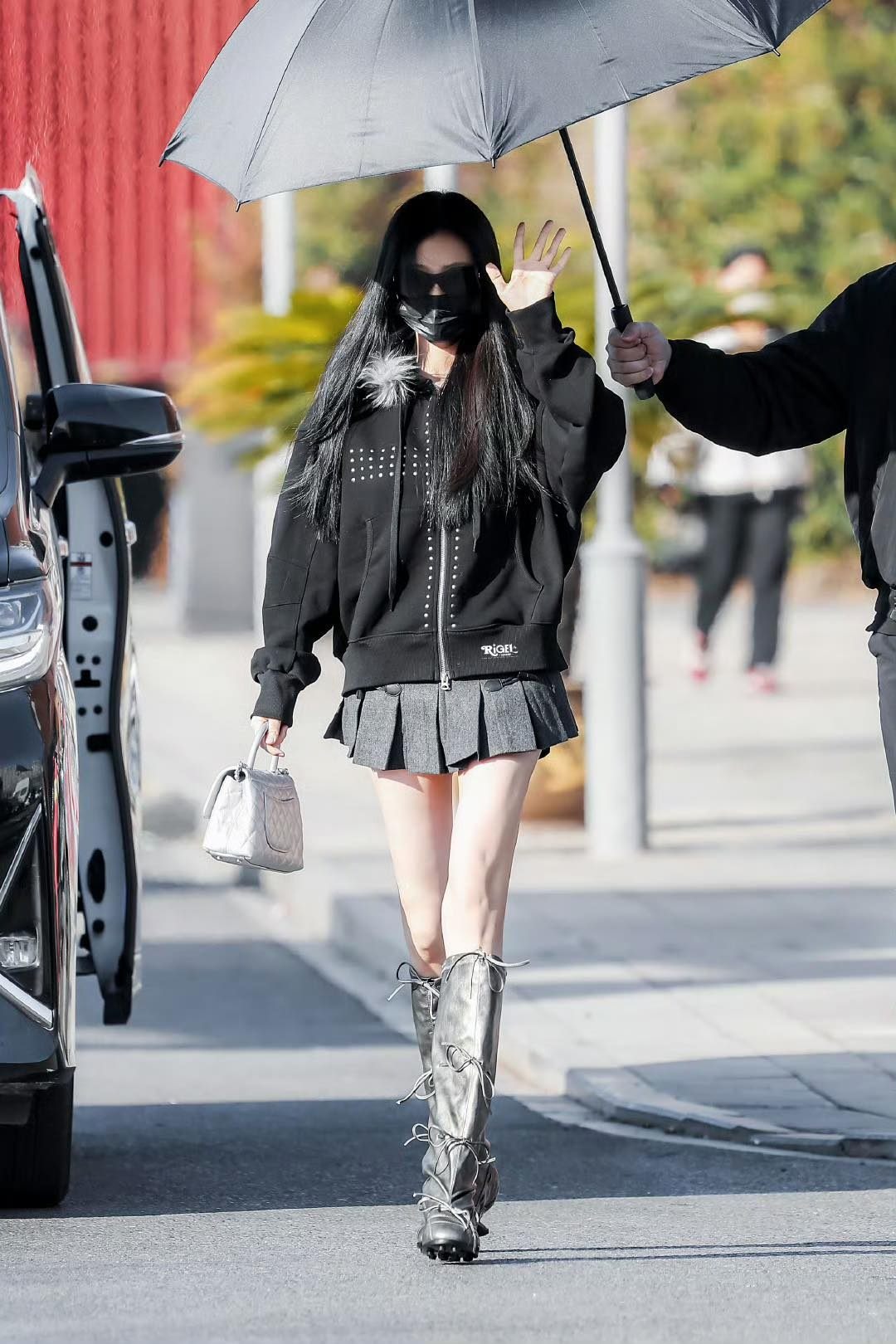 Ngoại lệ showbiz: Mỹ nhân bị chê đủ đường, chỉ riêng style là dân tình khen tới tấp, thậm chí còn copy