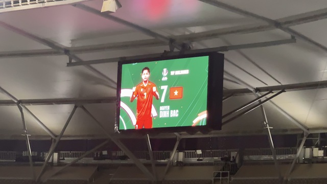 Đình Bắc đi vào lịch sử, lần đầu tiên Việt Nam có "vua phá lưới" U23 châu Á