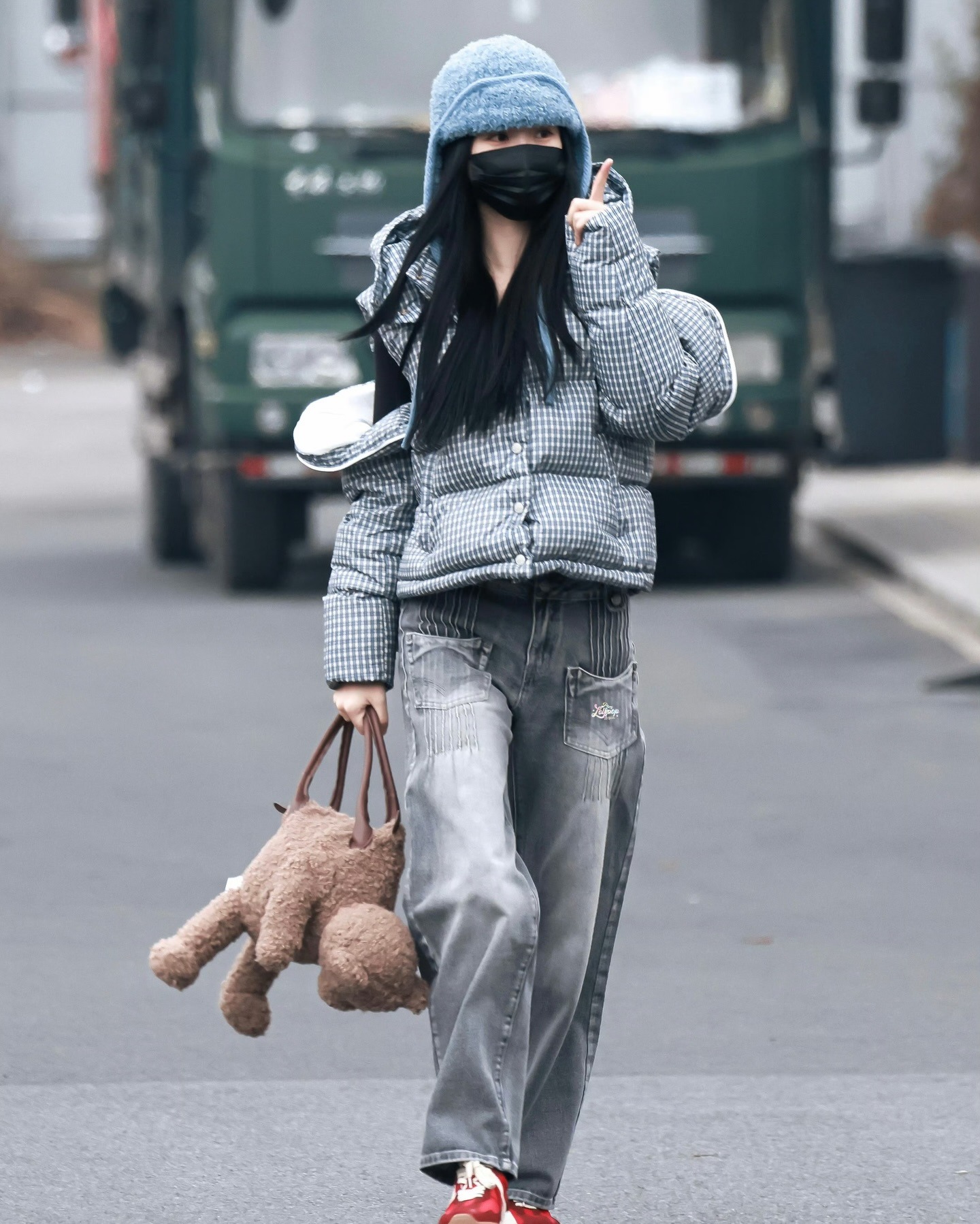 Ngoại lệ showbiz: Mỹ nhân bị chê đủ đường, chỉ riêng style là dân tình khen tới tấp, thậm chí còn copy