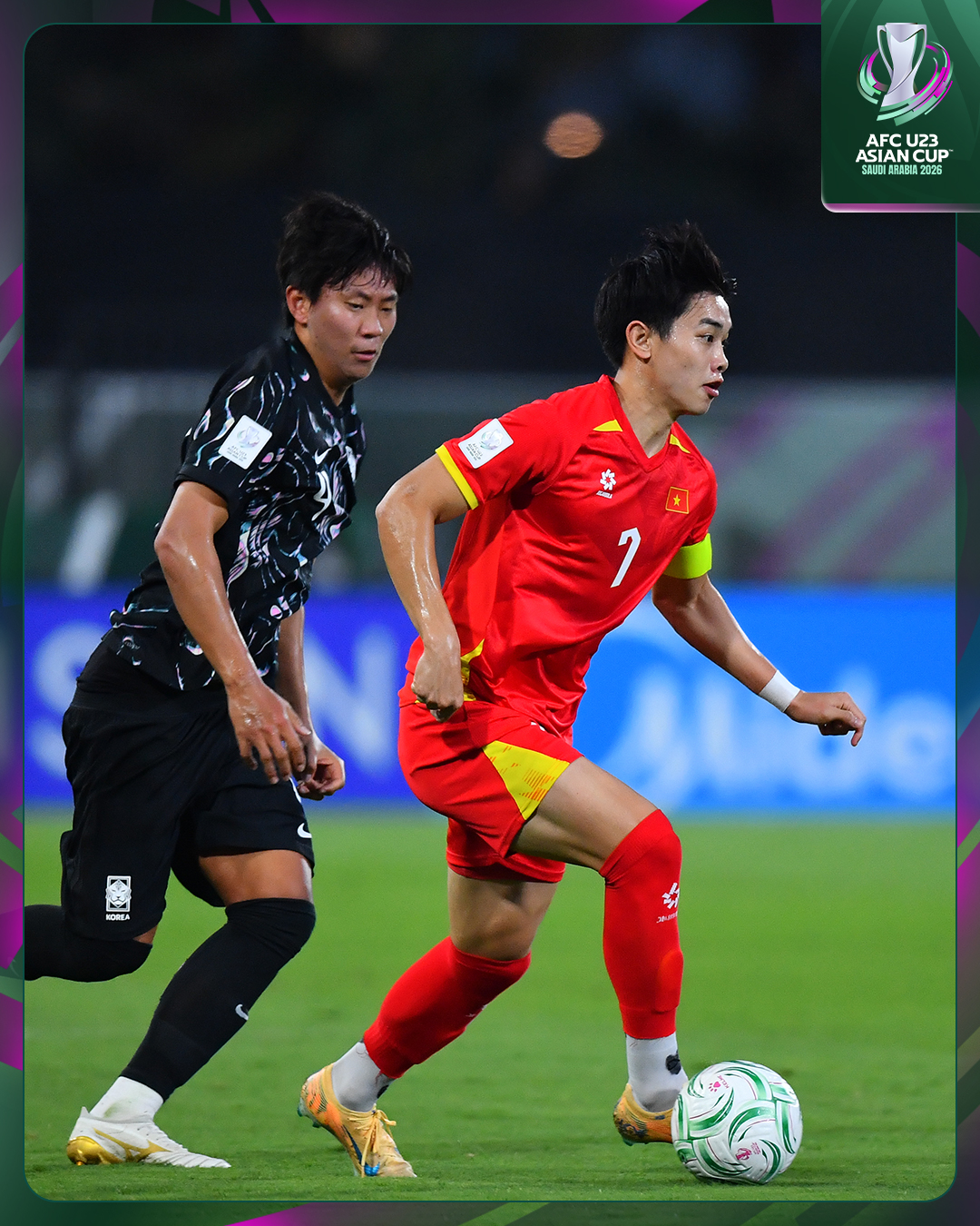 Ảnh nét căng: U23 Việt Nam tự hào nhận tấm huy chương dành cho sự kiên cường đến giây cuối cùng ở U23 châu Á