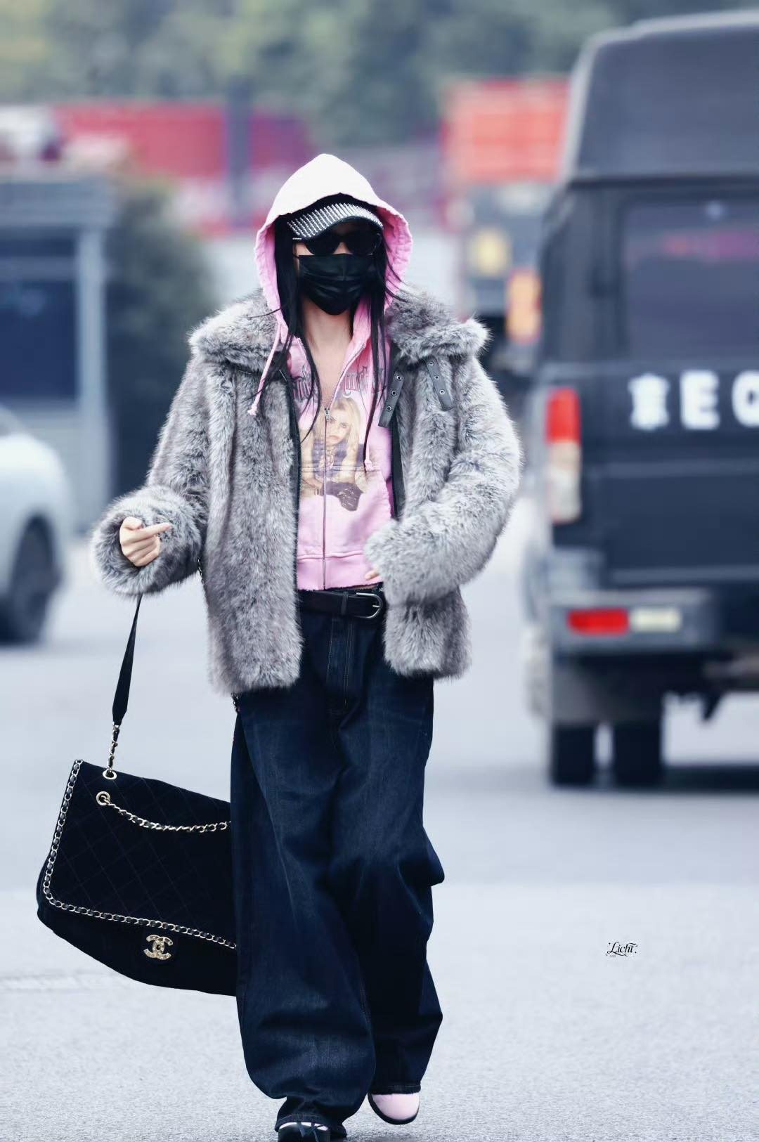 Ngoại lệ showbiz: Mỹ nhân bị chê đủ đường, chỉ riêng style là dân tình khen tới tấp, thậm chí còn copy