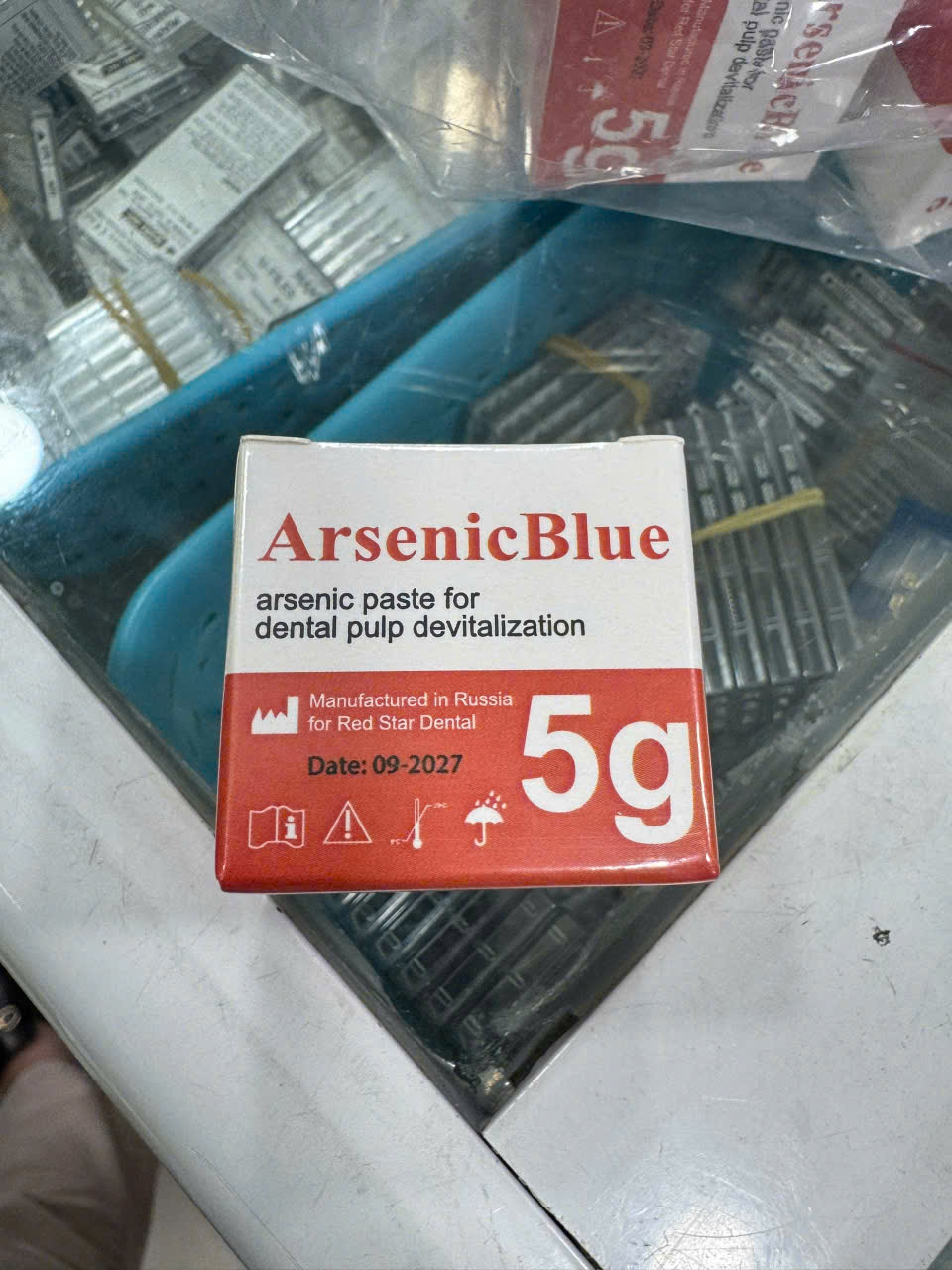Rùng mình đường dây "hô biến" thạch tín gây ung thư thành thuốc diệt tủy răng ở TP.HCM, đã bán hơn 3.000 sản phẩm cho loạt cơ sở nha khoa