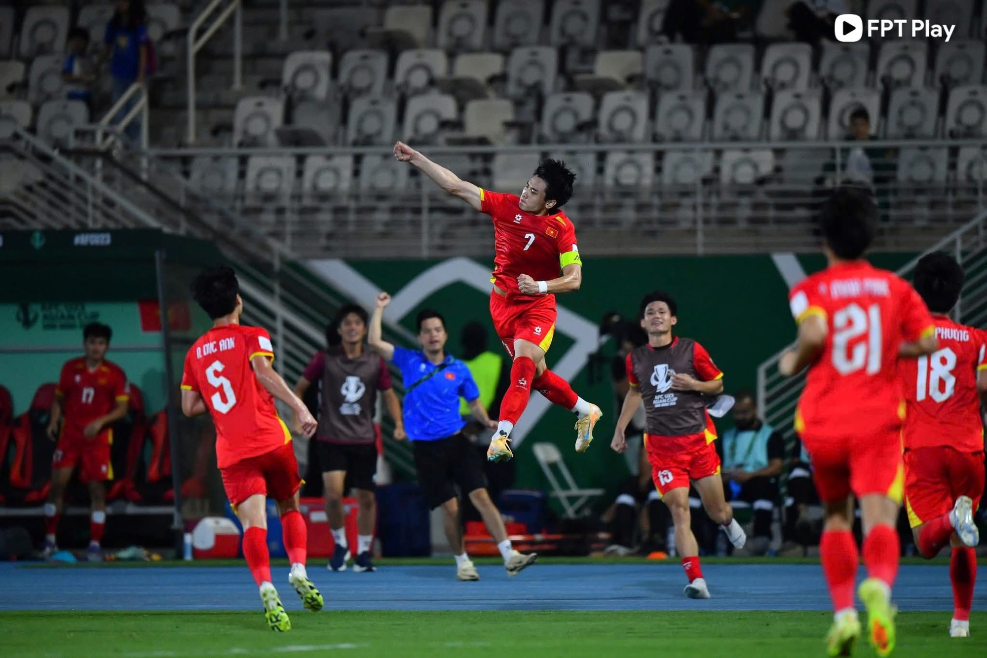 Đình Bắc sắp đi vào lịch sử bóng đá Việt Nam, có cơ hội lớn giành Vua phá lưới U23 châu Á 2026 Đình Bắc sắp đi vào lịch sử bóng đá Việt Nam, có cơ hội lớn giành Vua phá lưới U23 châu Á 2026