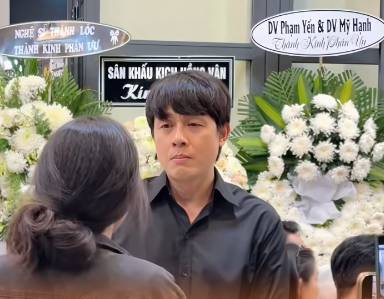 Bá Thắng lên tiếng về 4 điều bị bàn tán trong đám tang cha, diễn viên Hòa Hiệp cũng đăng status nói rõ