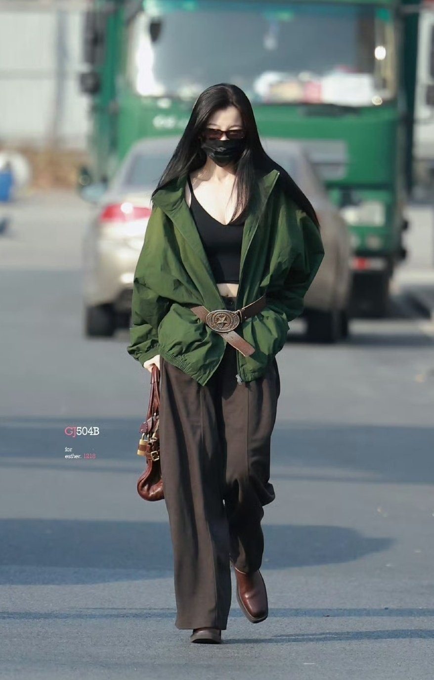 Ngoại lệ showbiz: Mỹ nhân bị chê đủ đường, chỉ riêng style là dân tình khen tới tấp, thậm chí còn copy