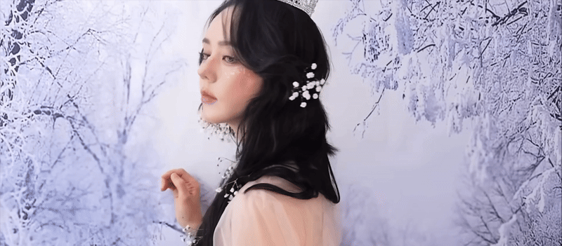 Nhan sắc của Han Ga In khiến 2 con cũng phải đứng hình tại chỗ