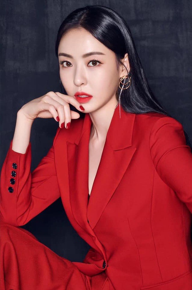 Mỹ nhân "tái sinh" thành công bậc nhất showbiz: 41 tuổi visual vẫn hoàn mỹ, mặc đẹp đến nỗi gái trẻ muốn copy