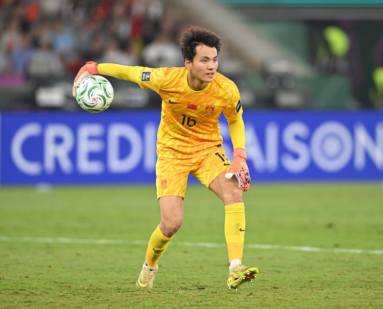 Li Hao - siêu thủ môn Trung Quốc khóc, lên tiếng xin lỗi lúc 4h sáng