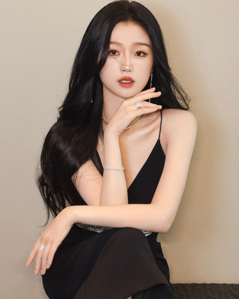 Ngoại lệ showbiz: Mỹ nhân bị chê đủ đường, chỉ riêng style là dân tình khen tới tấp, thậm chí còn copy