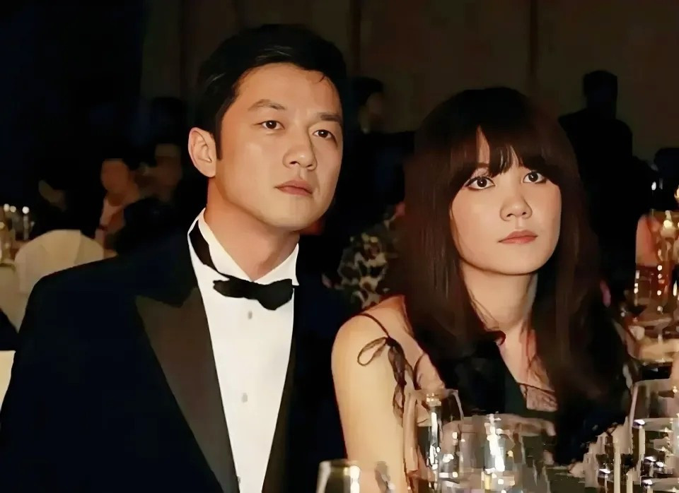 Vương Phi cứu chồng cũ