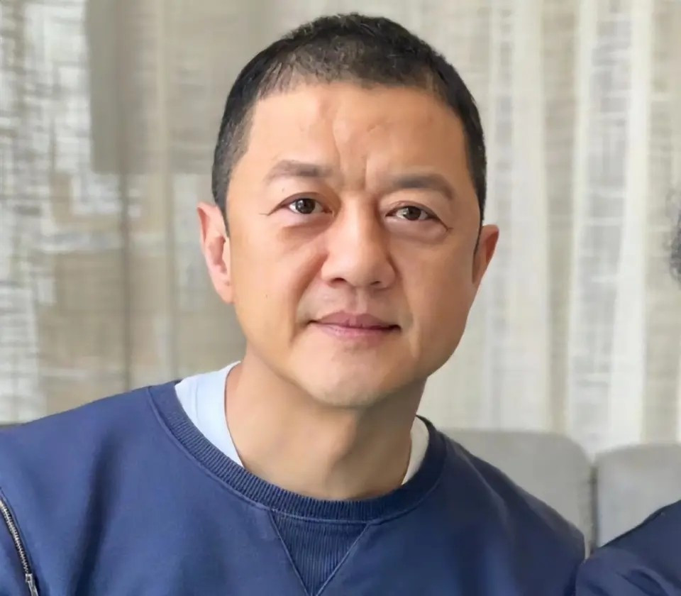 Vương Phi cứu chồng cũ