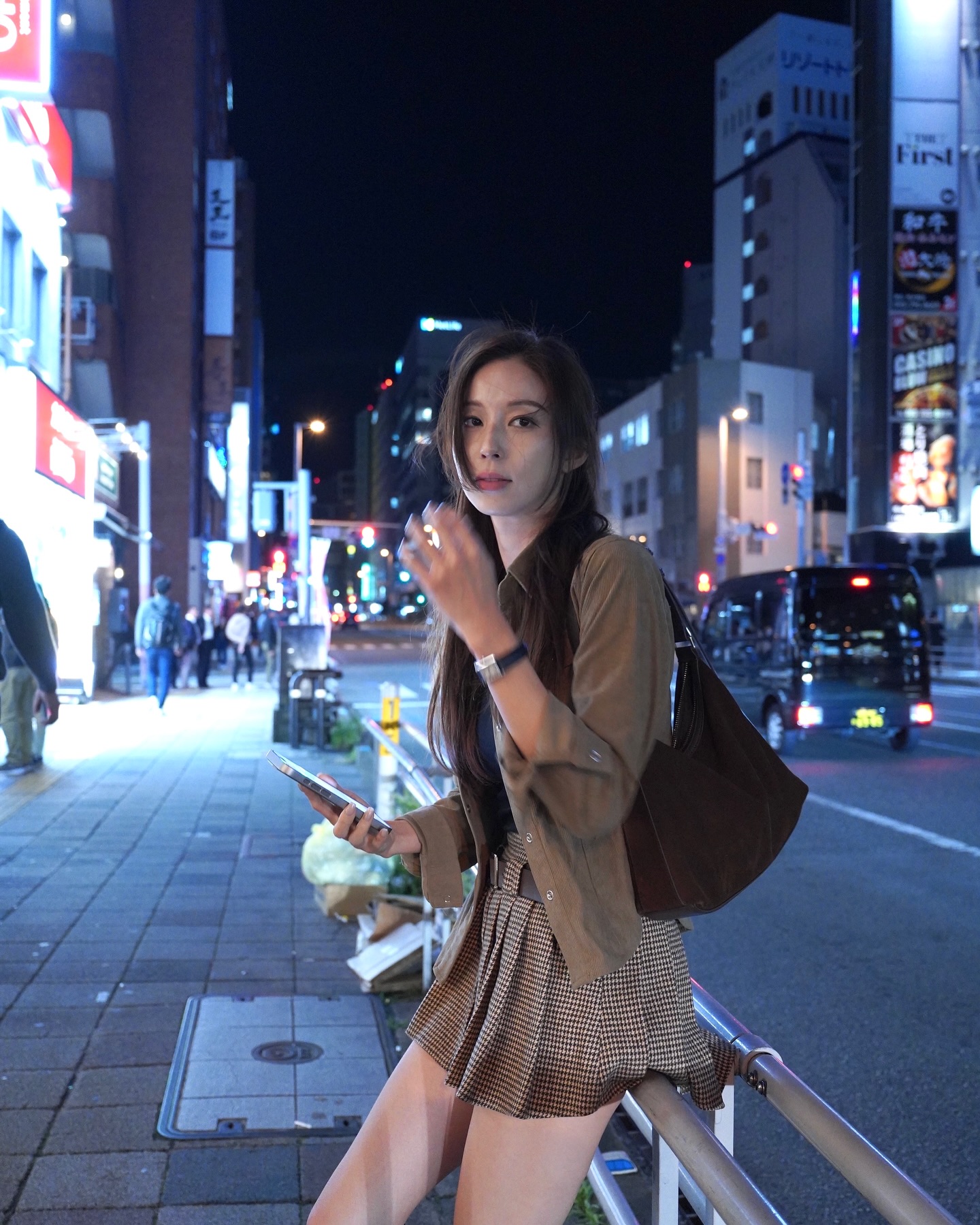 Hot girl đường phố mặc đơn giản vẫn hút hơn 16 triệu người xem là ai?