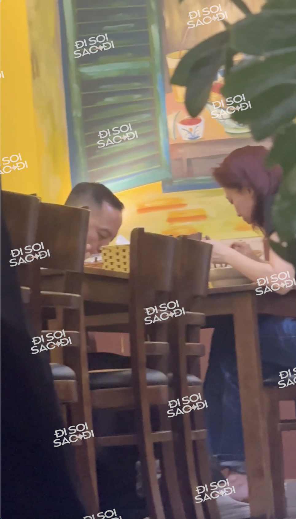 Rầm rộ thông tin biệt thự Tóc Tiên – Touliver từng chung sống được rao bán gần 70 tỷ Rầm rộ thông tin biệt thự Tóc Tiên – Touliver từng chung sống được rao bán gần 70 tỷ